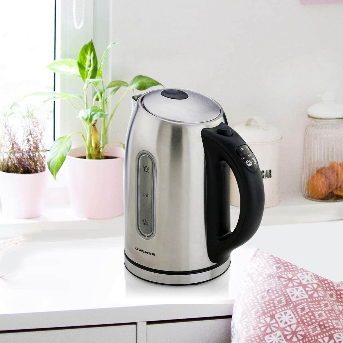 Simply Perfect 120v 1.7l Electric Kettle