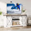 Meuble télé de style ferme pour écrans de 65 pouces – Portes coulissantes de style grange, étagères réglables et armoire de rangement