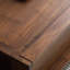 Table basse en bois au design rétro minimaliste