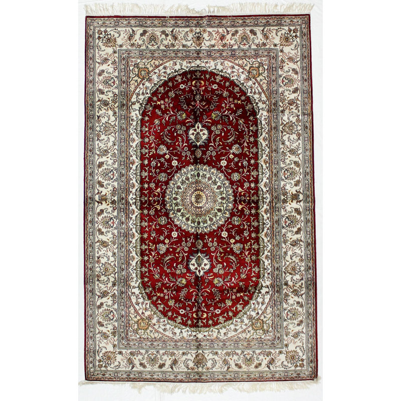 Tapis oriental en soie touffeté à la main 5 pi x 8 pi Hereke