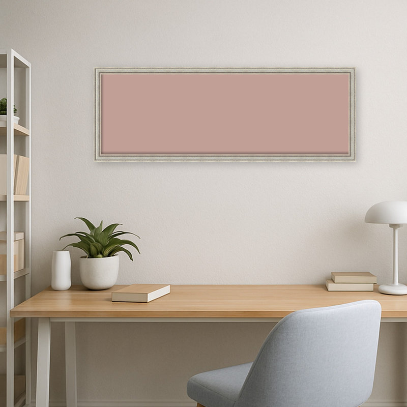 Tableau magnétique encadré en tissu, babillard rose rosé 14 x 38 pour l'organisation murale, Cordelia Antique Silver