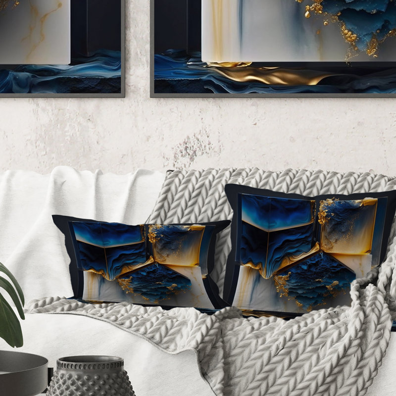 Forme géométrique abstraite en marbre doré et bleu II - Coussin décoratif à imprimé abstrait en marbre