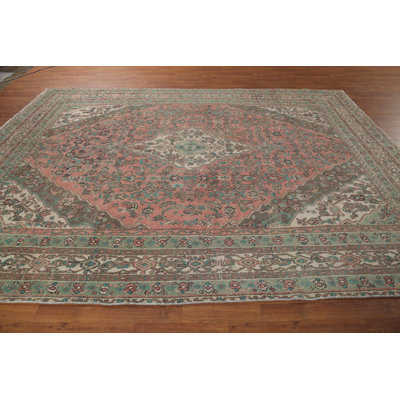Tapis rose à motif géométrique traditionnel 8 x 11