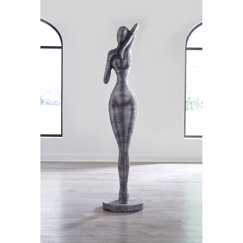 Statue admirative debout, aluminium