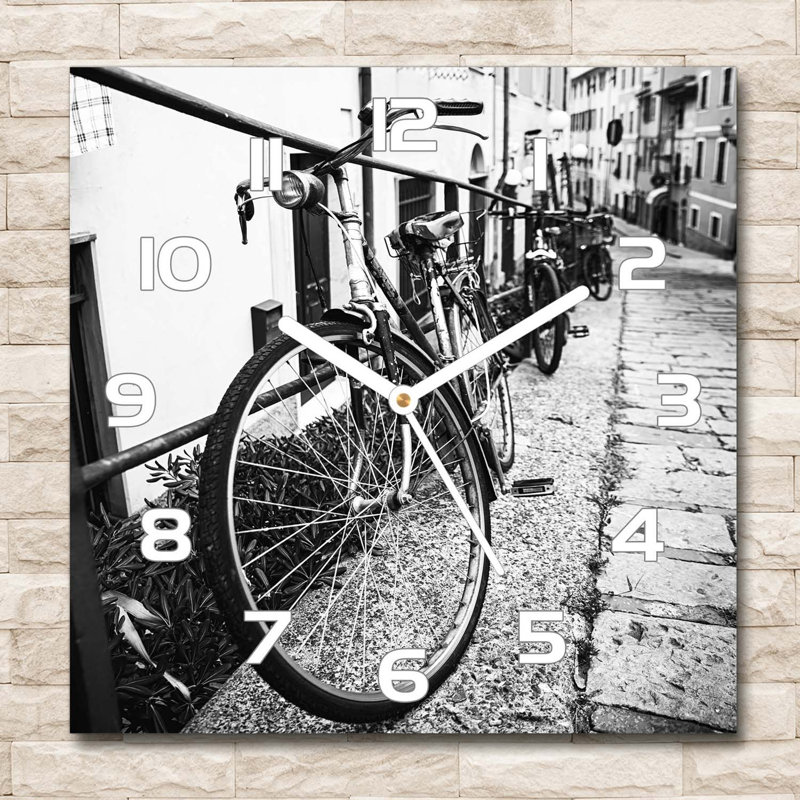 Herzlinde Glass Wall Clock, White