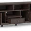 Meuble télé Amherst de 72 po en bois massif brun foncé pour téléviseur de 80 po ou moins-723834298