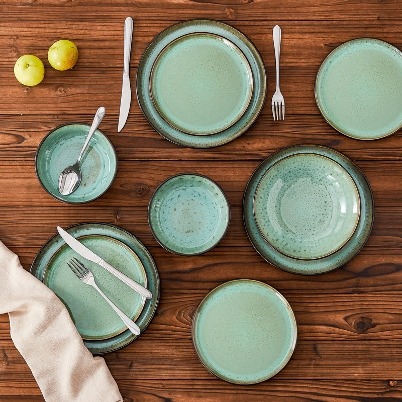 Ambrru Piece Stoneware Dinnerware Set - Service for 4, Green