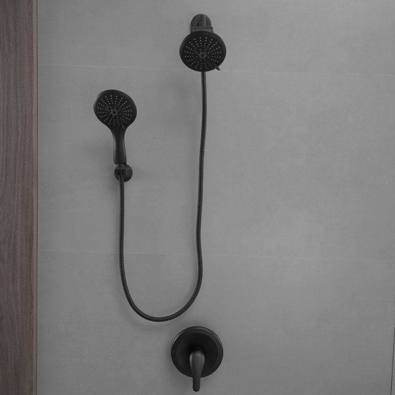 Ensemble de robinet de douche à poignée simple à 6 jets et à double jet 1,8 GPM avec valve et pomme de douche à main filtrée