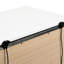 Table de chevet blanche avec glissières à roulement, poignées dissimulées, conception à deux tons, chevet de ton moderne pour chambre à coucher, tiroirs asymétriques, tiroirs