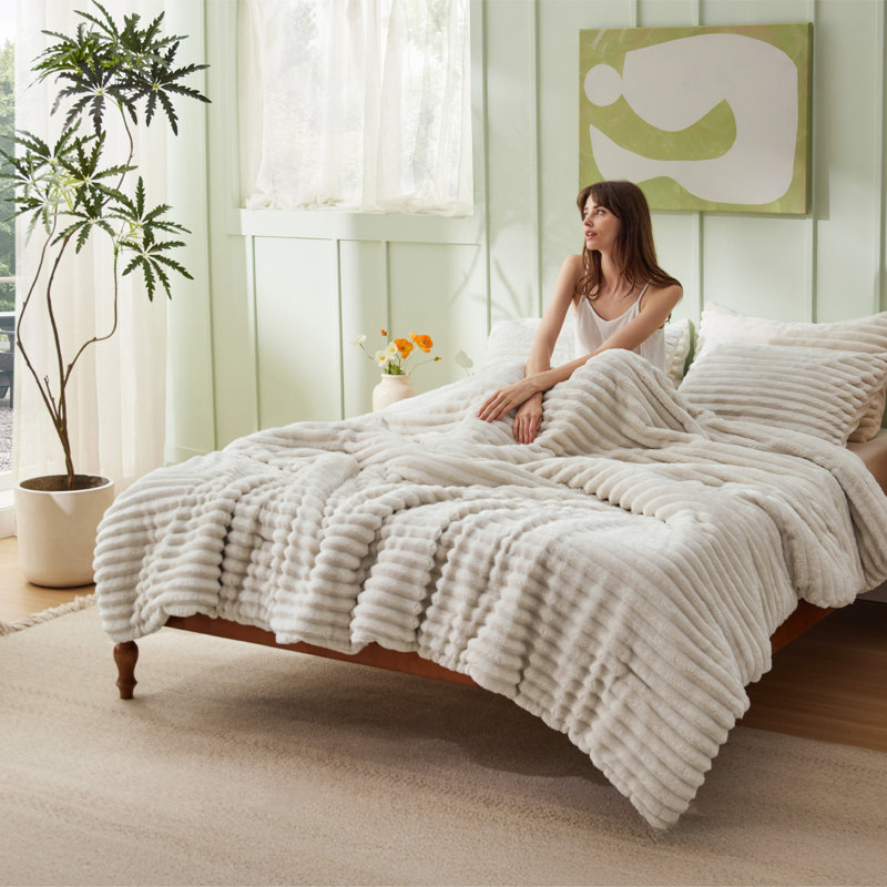 Bedsure Twin Size Comforter Sets - 2-Piece Double-Sided Fleece Fluffy Linen Bedding, Cozy Striped Aesthetic for Modern & Guest Bedrooms, All-Season Luxury Home Decor