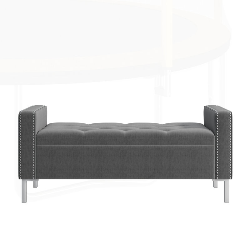Banc repose-pieds carré avec accoudoirs carrés et garniture cloutée en velours moelleux, parfait pour les sièges modernes et fonctionnels