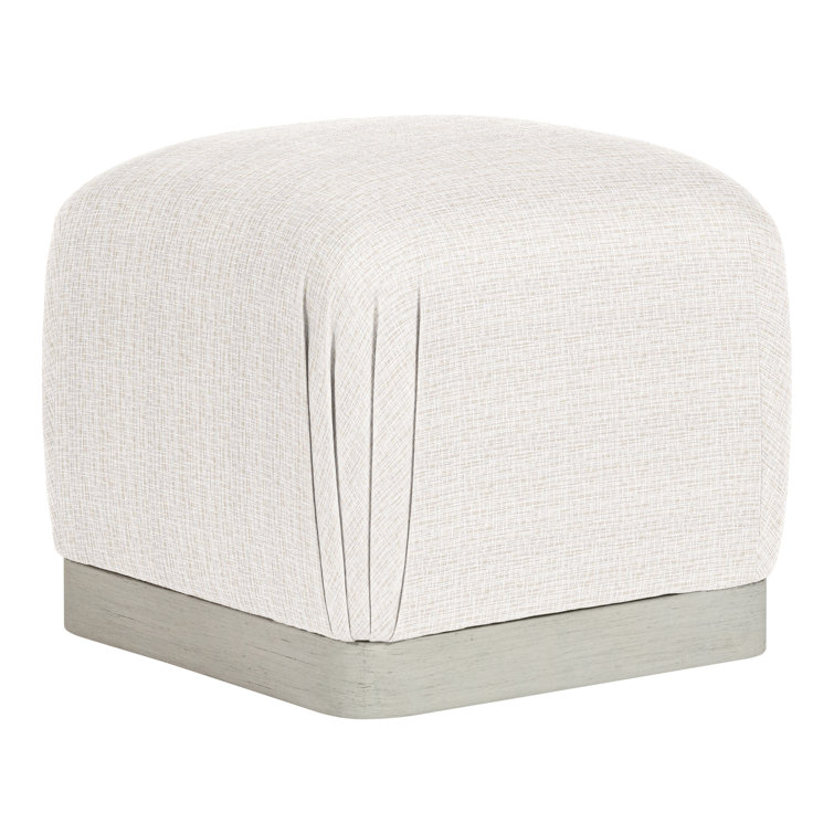 Nola Ottoman