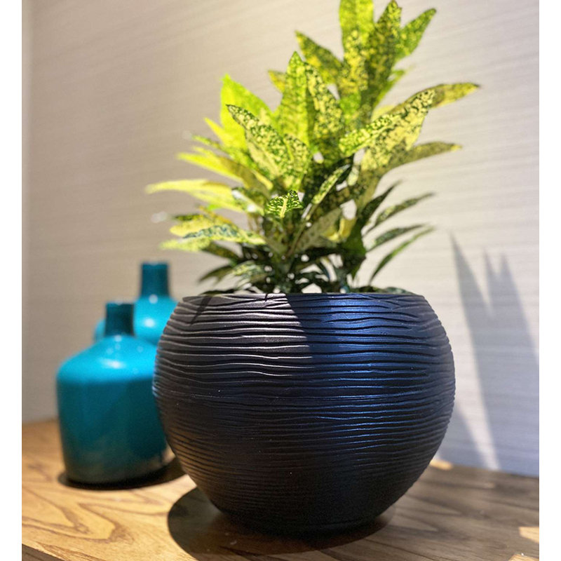 Black Polyethylene Resin Indoor/Outdoor Planter with Saucer