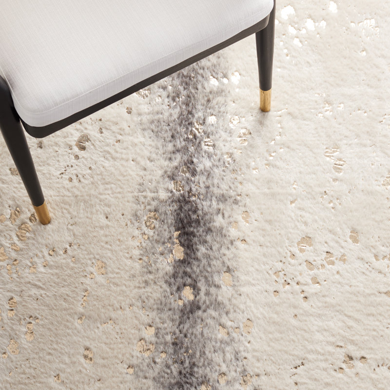 Donnalou Faux Cowhide Performance Rug, Rectangle 5' x 6'5"