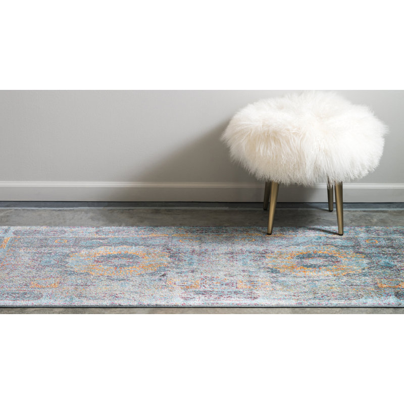 Folmar Oriental Indoor Rug, Runner 2'2" x 6'1"