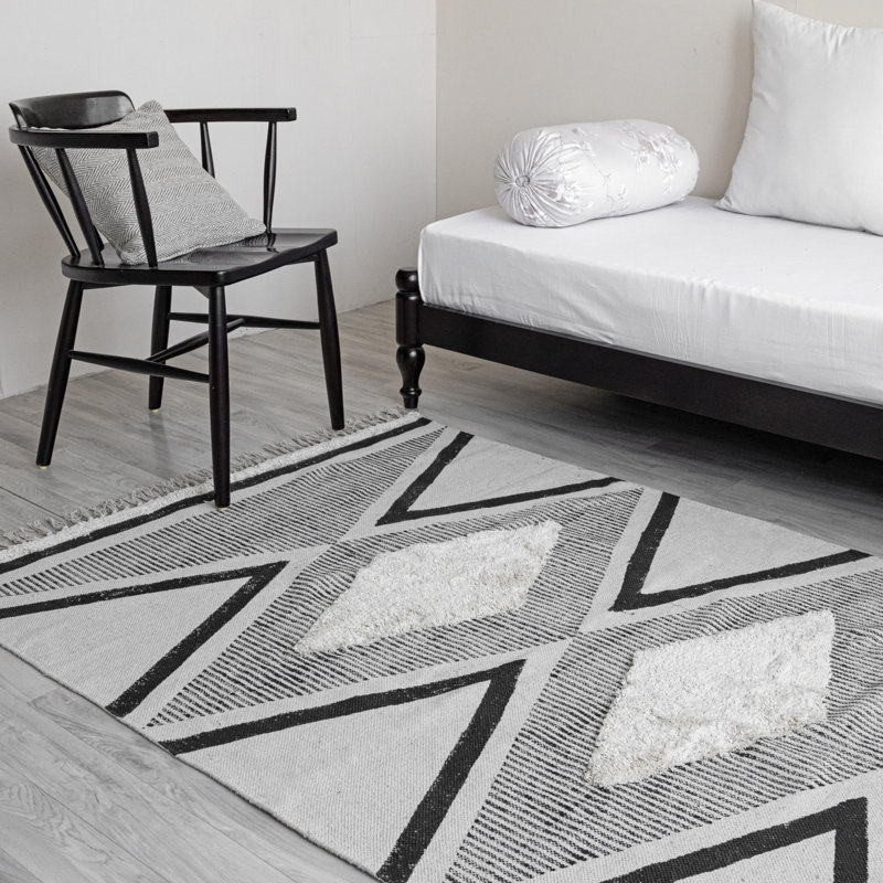 Tufted Cotton Area Rug with Tassels | 3' x 5' | Beige, Rectangle 48 " x 72 "