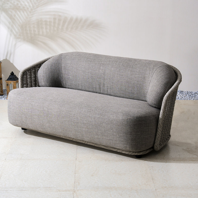 Causeuse contemporaine en aluminium enveloppé de corde avec coussins en oléfine