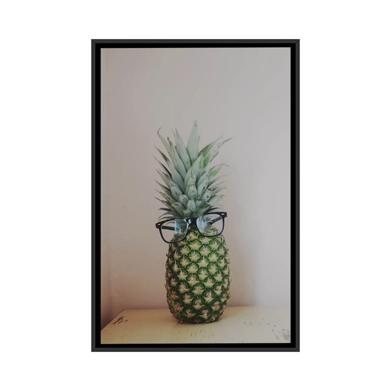 « mr. ananas », photographie sur toile, H 26 po x l 18 po x P 1,5 po, Toile avec cadre noir, Pas de tapis