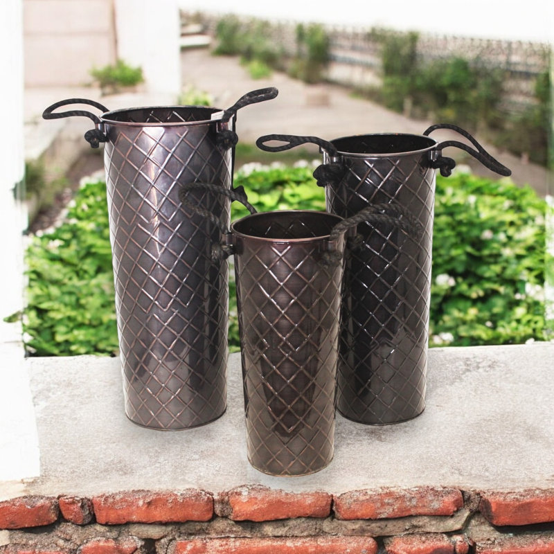 Gracie Oaks Decorative Basket