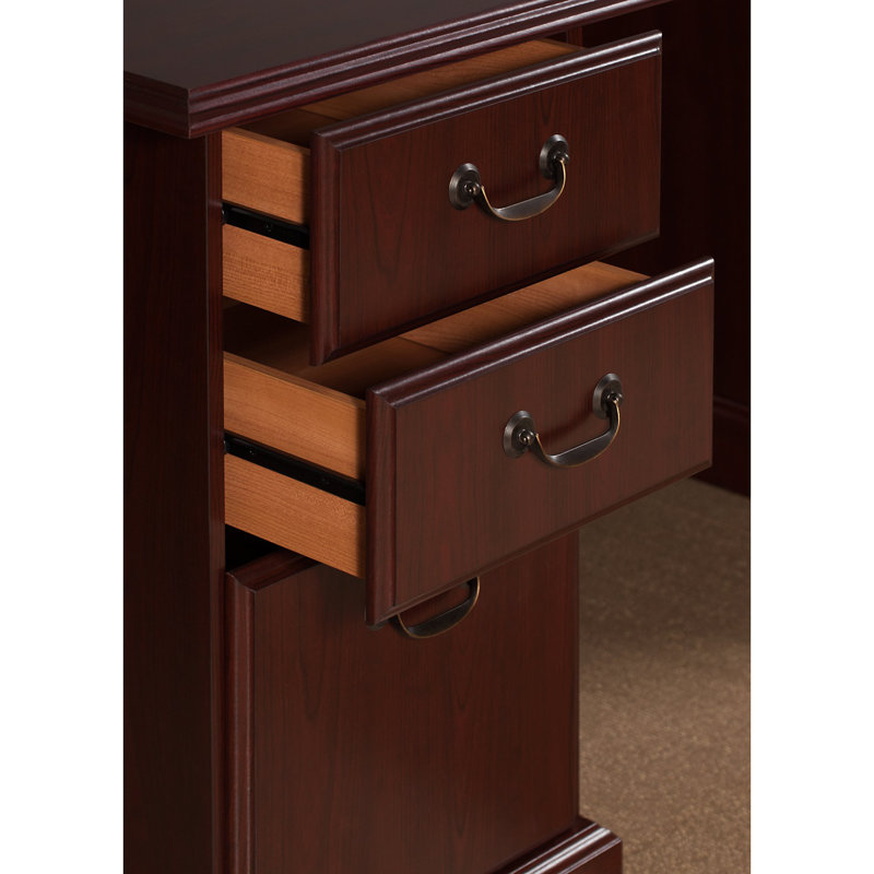 Ensemble de bureau Magomed