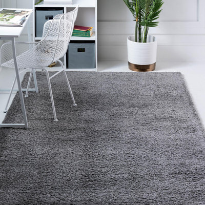 Tapis à poils longs en polypropylène tissé à la machine de couleur grise Fragos