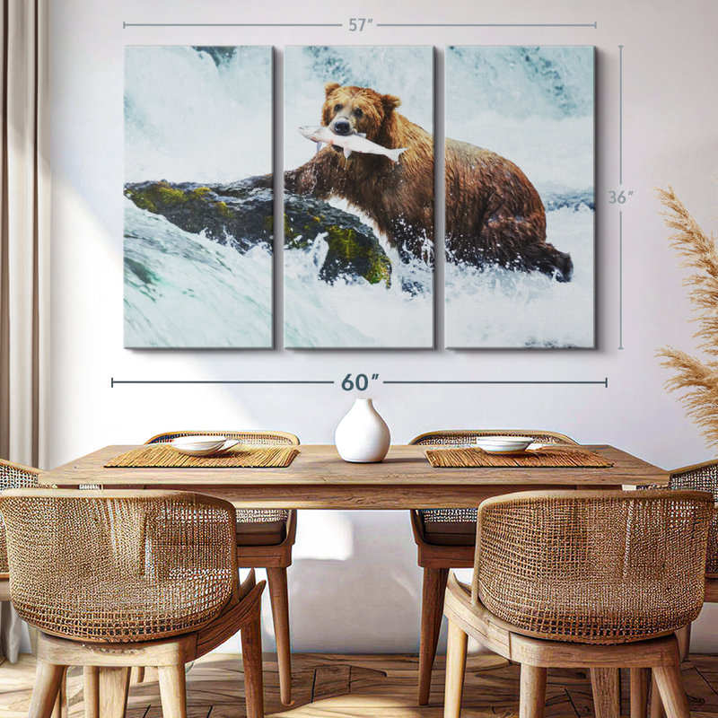 «Simple Bear Fishing» sur toile, H 36 po x l 57 po