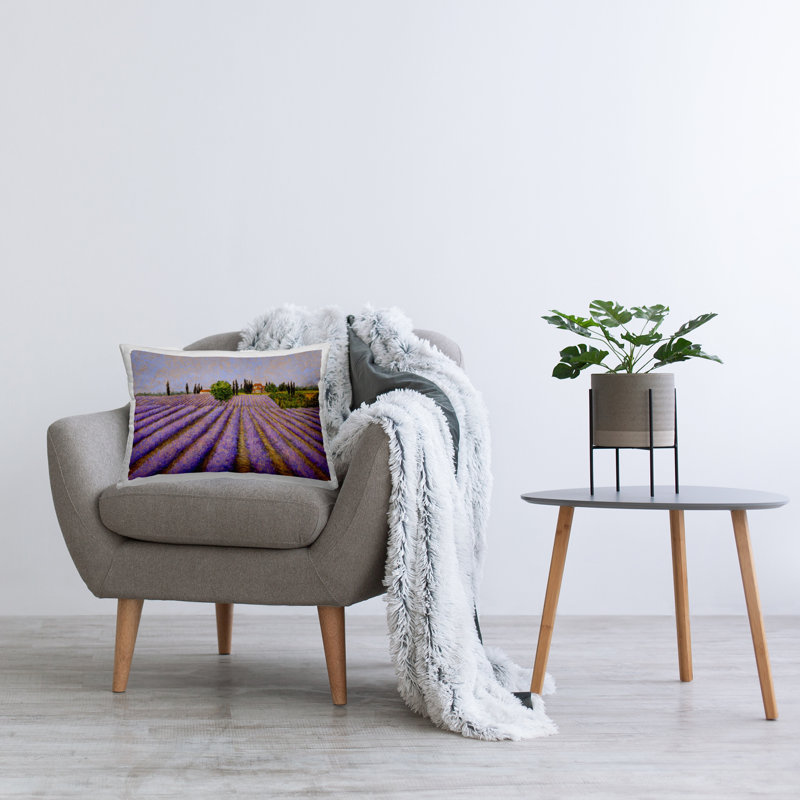 Coussin décoratif lavande Fields Farmland par Tim Coffey