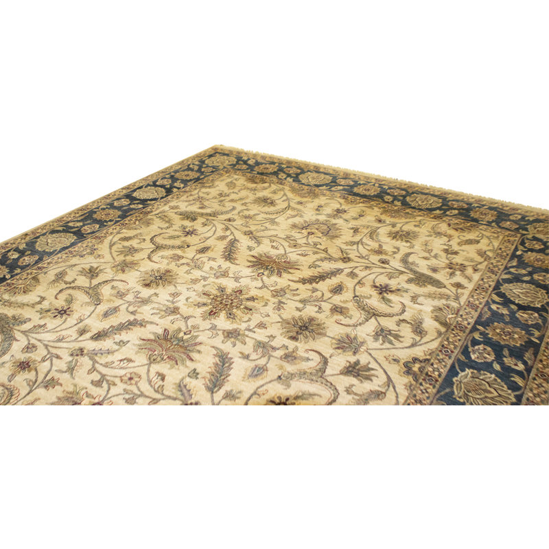 Hand Knotted Wool Oriental Area Rug in Ivory And Black