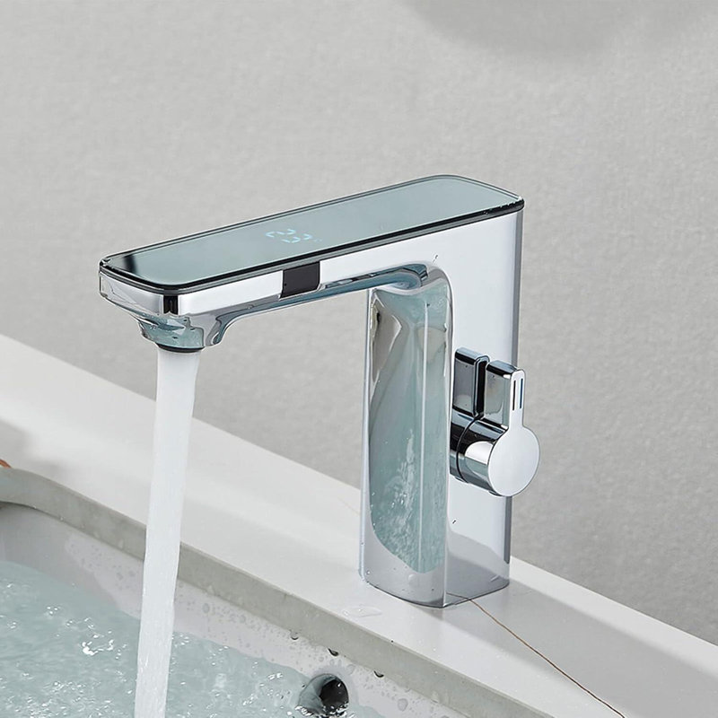 Robinet de lavabo de salle de bain chrome