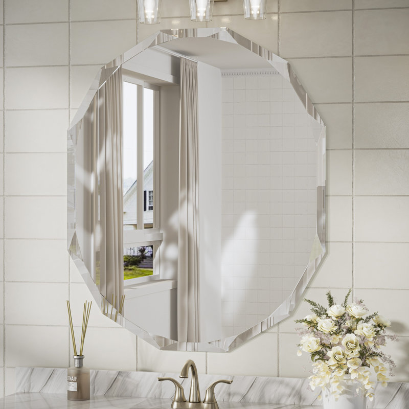 Miroir octogonal biseauté sans cadre Pearlette, 36 po x 30 po