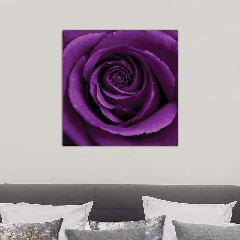 «Purple Rose I» par Tom Quartermaine - impression d'art graphique, H 26 po x l 26 po x P 1,5 po, Toile tendue