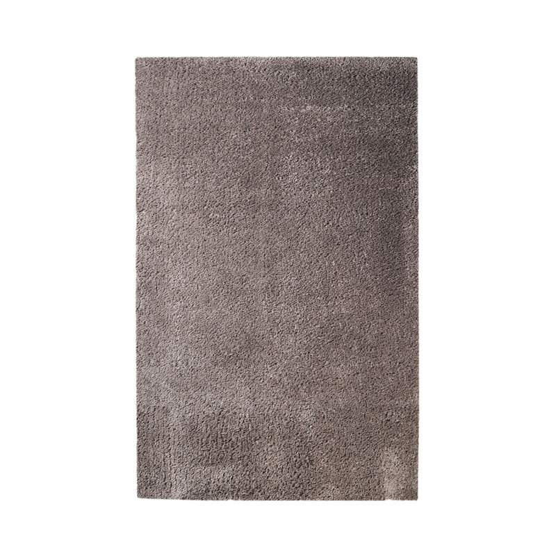 Tapis à poils longs taupe résistant aux taches