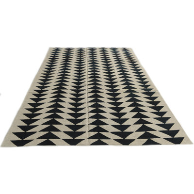 Tapis ivoire Pegues