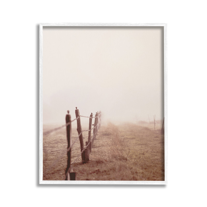 Giclée sur un paysage tranquille et brumeux par Leah Straatsma, Giclée encadrée blanc bord de mer, H 30 po x l 24 po