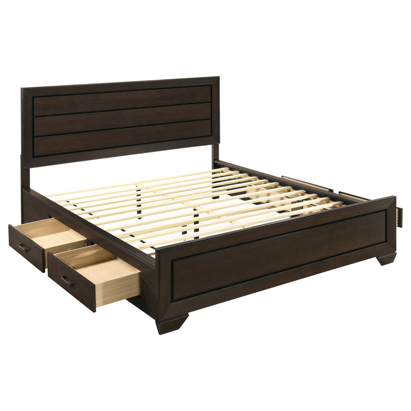 Lit King Size avec rangement et finition foncée, rainures noires naturelles, panneau encastré, style moderne et épuré, tiroirs latéraux, design minimaliste, profondeur visuelle, style organique