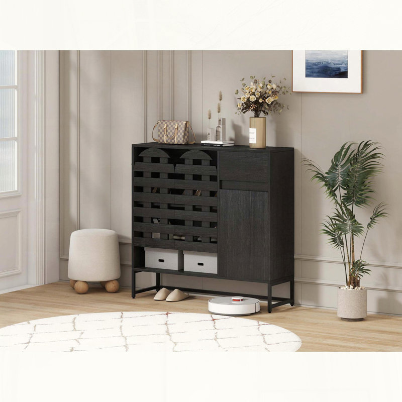 Armoire d'appoint noire tissée avec portes arquées et tablettes réglables