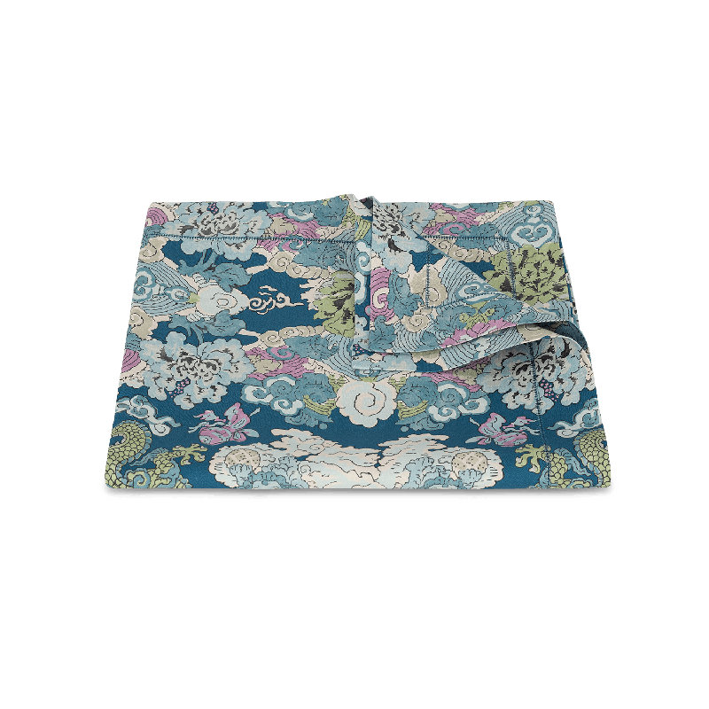 Magic Floral Table Runnner