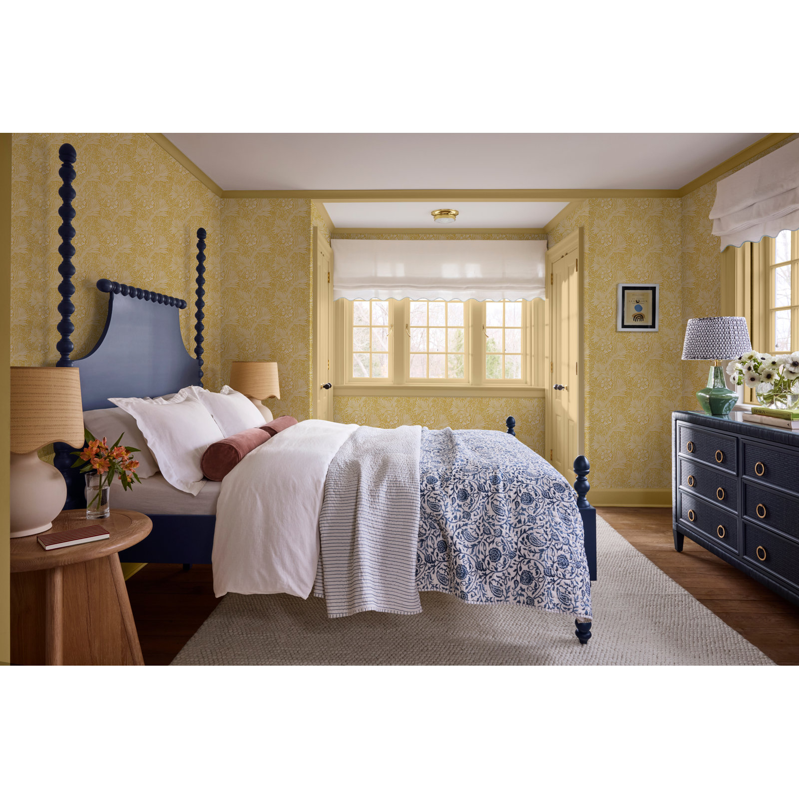 Mary Spindle Four Post Bed, Queen, Antique Black