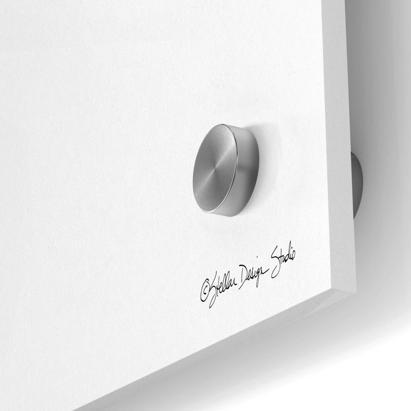 «Saddle 2» par Stellar Design Studio, H 36 po x l 24 po x P 0,2 po