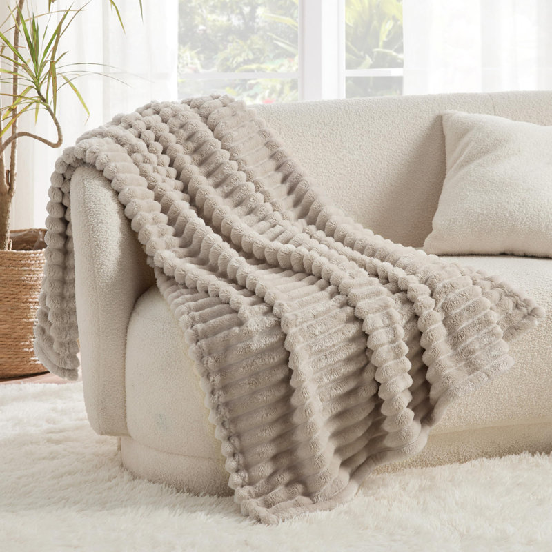 Bedsure Soft Fleece Throw For Beds & Sofas, Beige, 200cm x 150cm