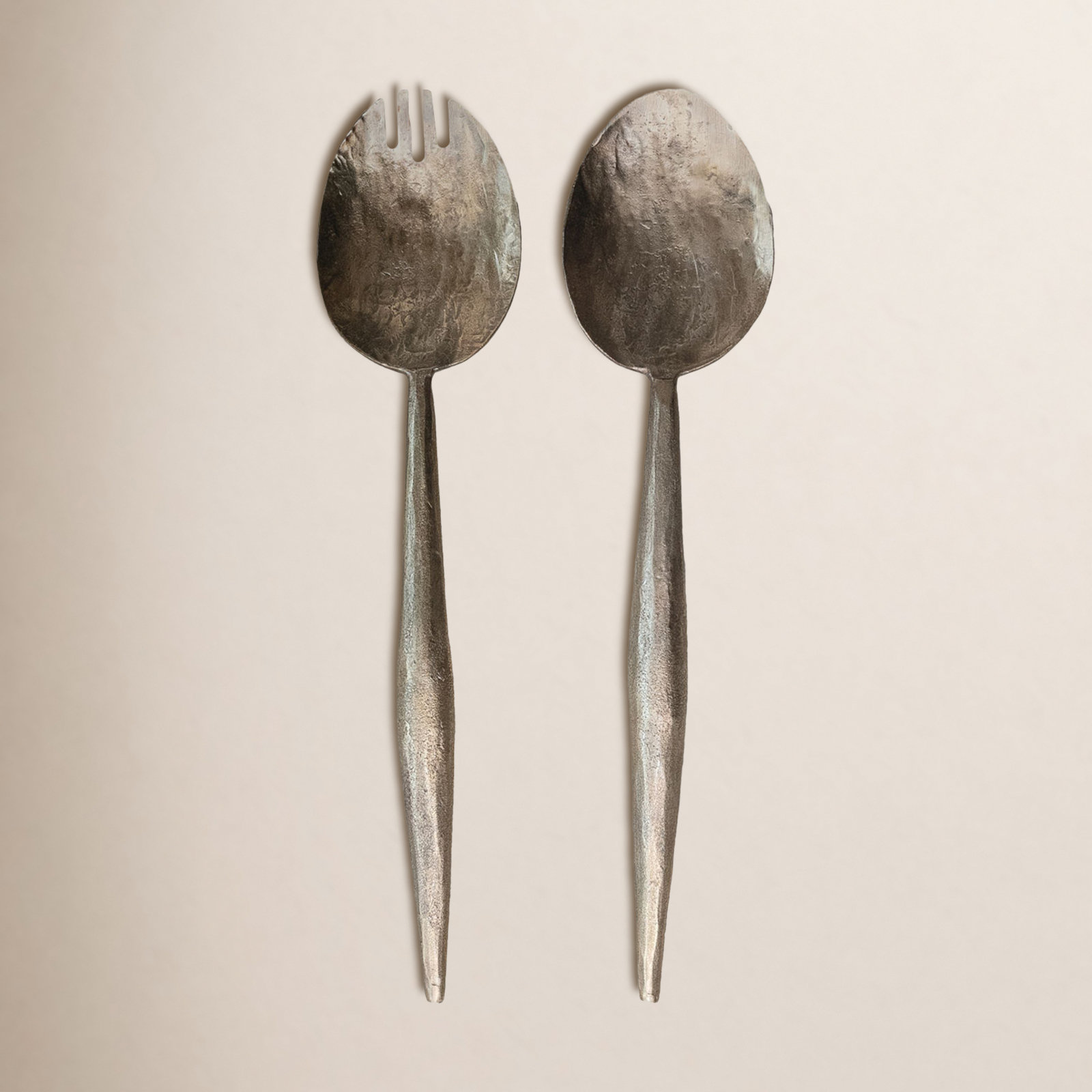 Aarani Flatware Set