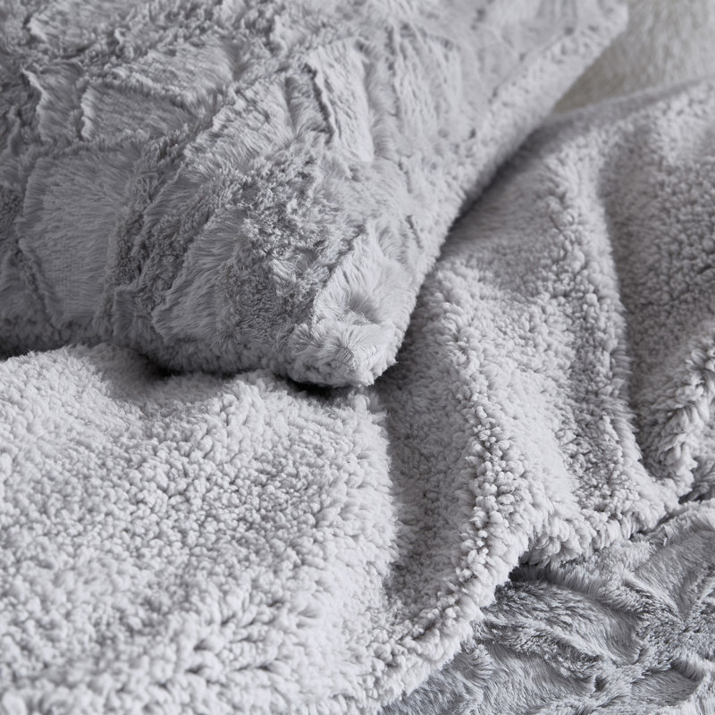 Cracked Glacier Gray Coma Inducer Oversized Comforter Set, Extra-long Twin Comforter + 1 Sham