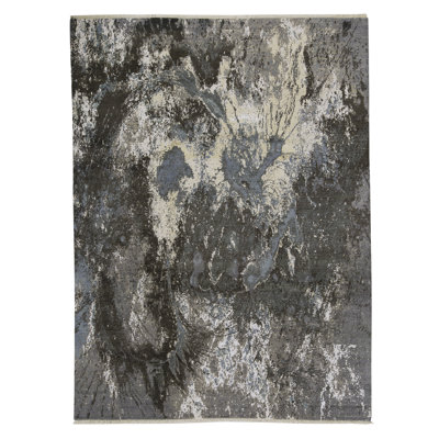 Hand-Knotted High-Quality Area Rug
