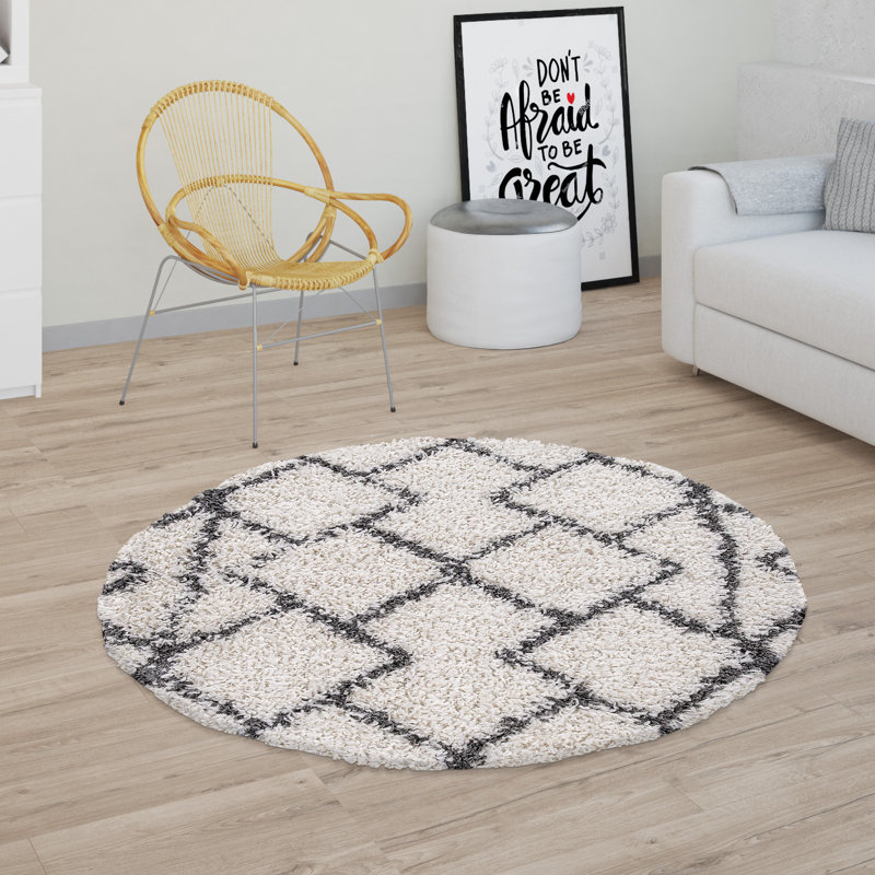 Balmorhea 100% Polypropylene Cream/Black Outdoor Rug, Round 120cm