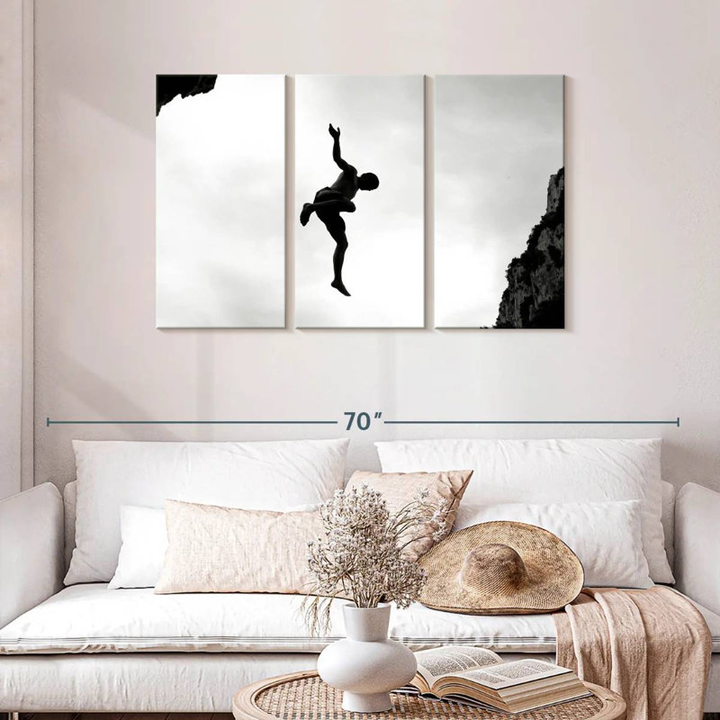 Sireci Extreme Climbing Fall, 28" H x 45" W