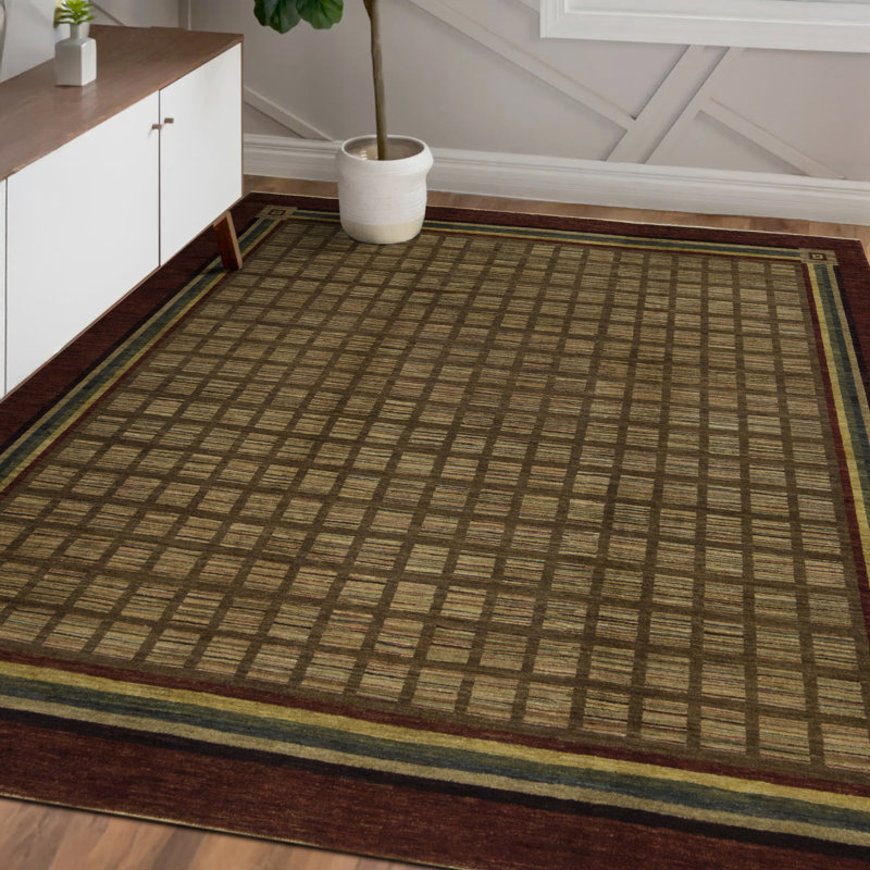 Tapis brun noué à la main de haute qualité