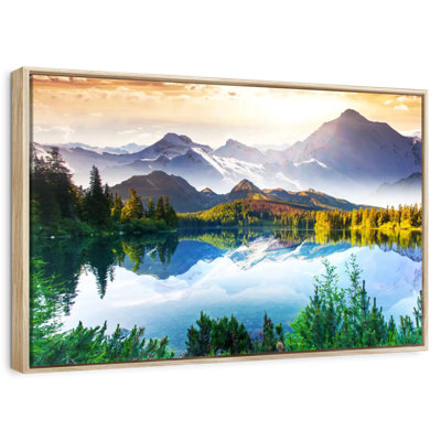 Montagne et lac au lever du soleil