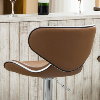 De 2, siège en similicuir chameau confortable avec base pivotante en mousse et repose-pieds pour le salon, la salle à manger, le bar, le bureau, les espaces extérieurs rembourrés, chameau. Base solide. Cuir. Hauteur réglable