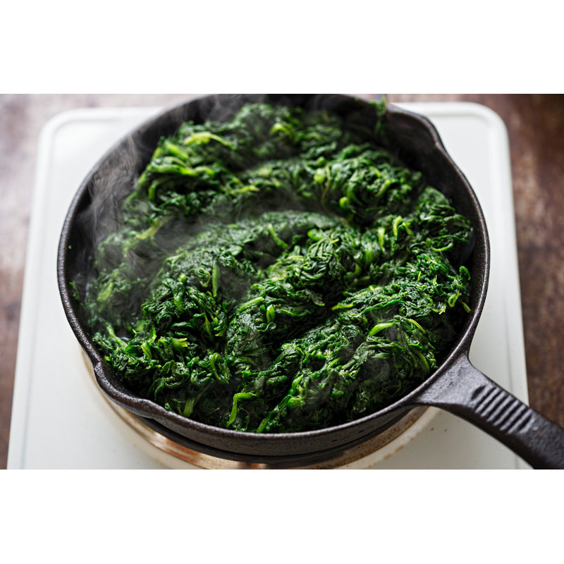 «Frire Thawed Spinach» par Bartosz Luczak - photographie sur toile tendue, L 18 po x H 12 po