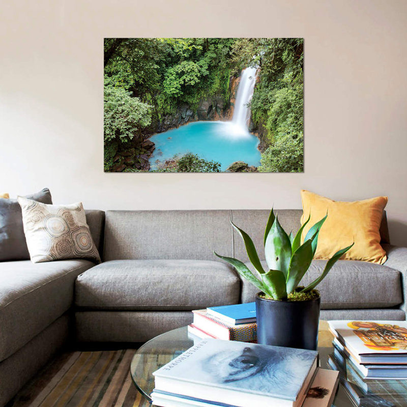 «Rio Celeste Waterfall, Costa Rica» par Matteo Colombo, impression sur toile, H 12 po x l 18 po x P 1,5 po, Toile tendue